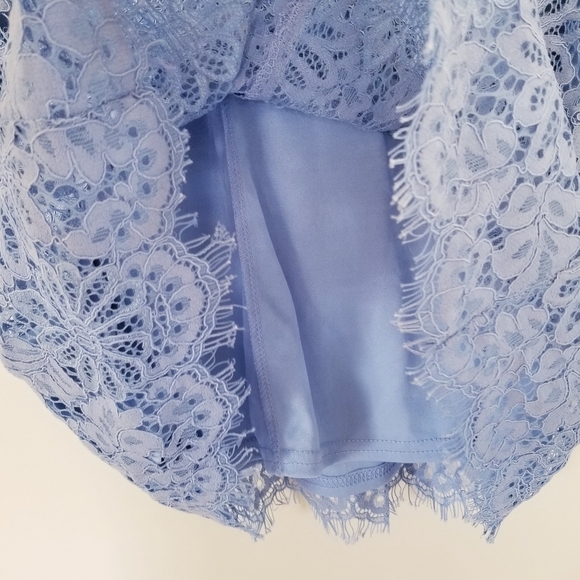 NANETTE Lepore Guipure Lace Blouse Keyhole Back Blue Size Medium - Picture 9 of 9